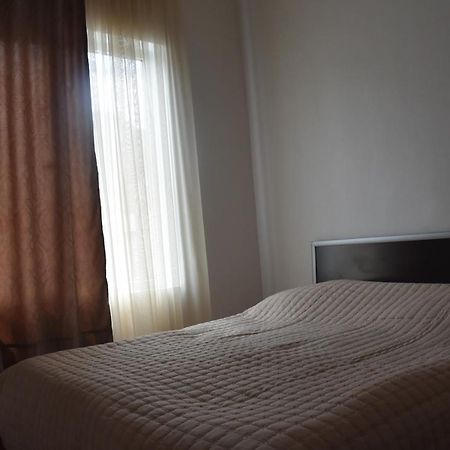 Guesthouse Natalia 博尔若米 外观 照片