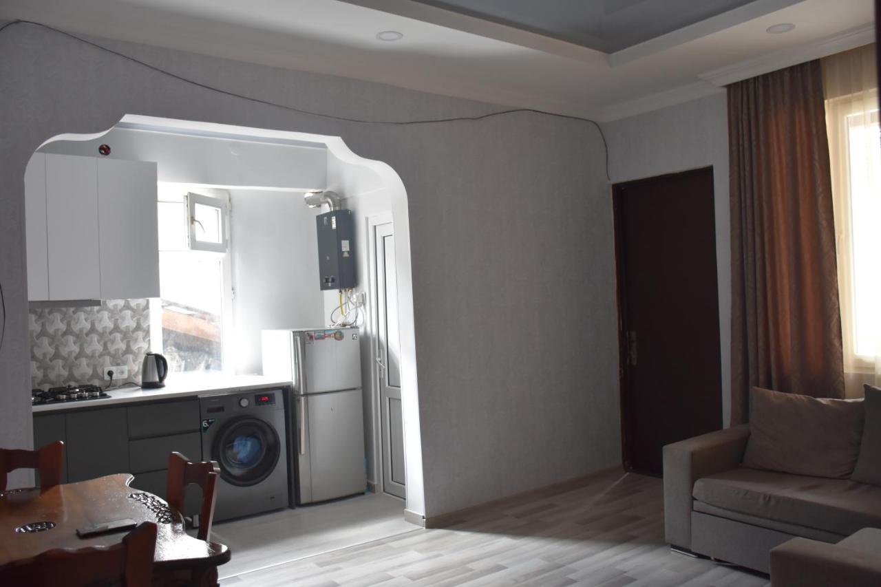 Guesthouse Natalia 博尔若米 外观 照片