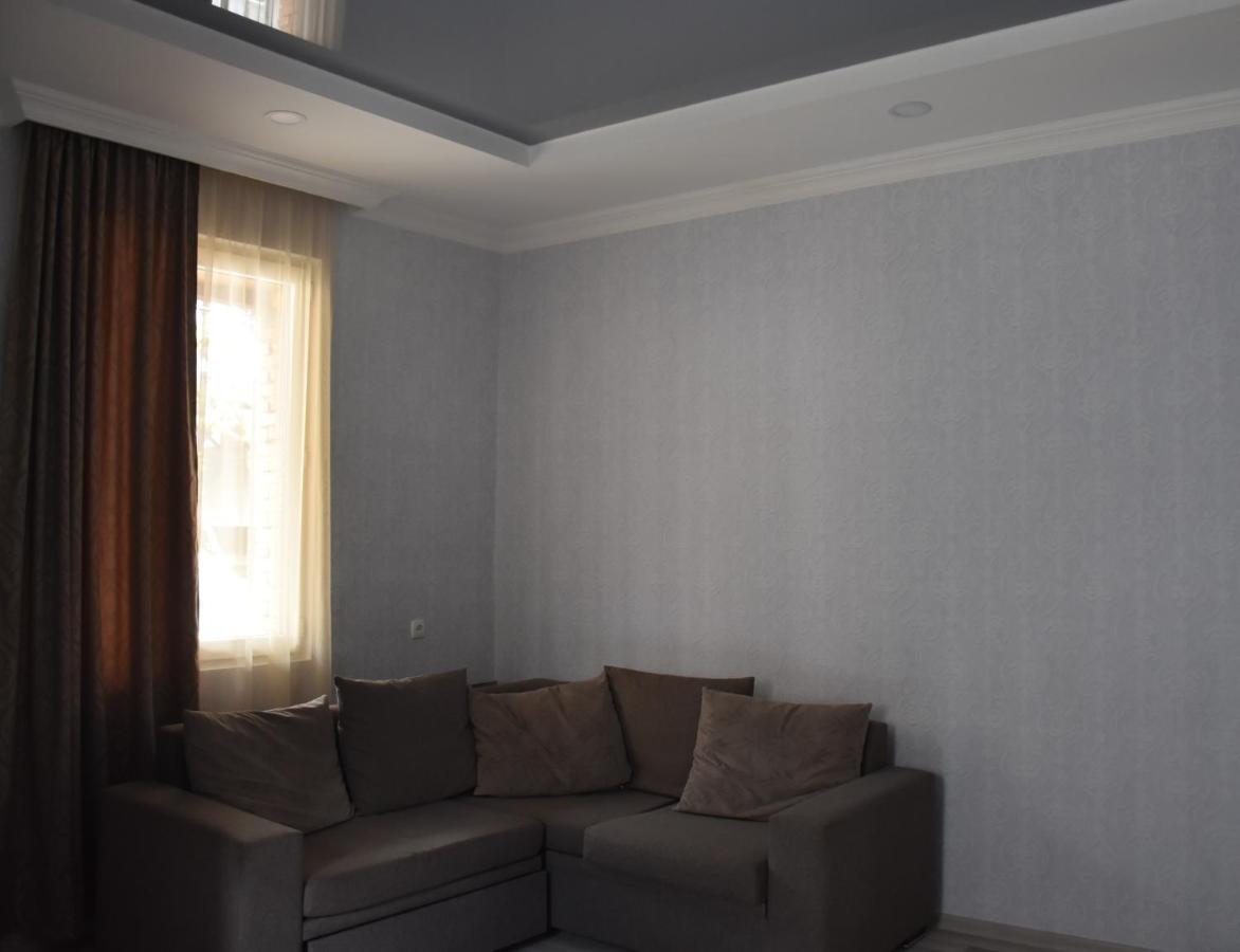 Guesthouse Natalia 博尔若米 外观 照片