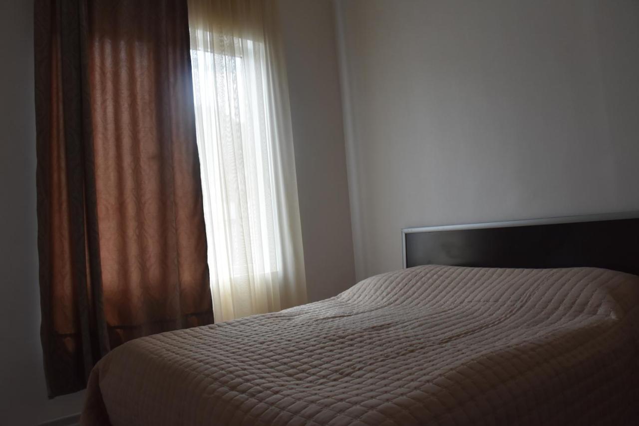 Guesthouse Natalia 博尔若米 外观 照片
