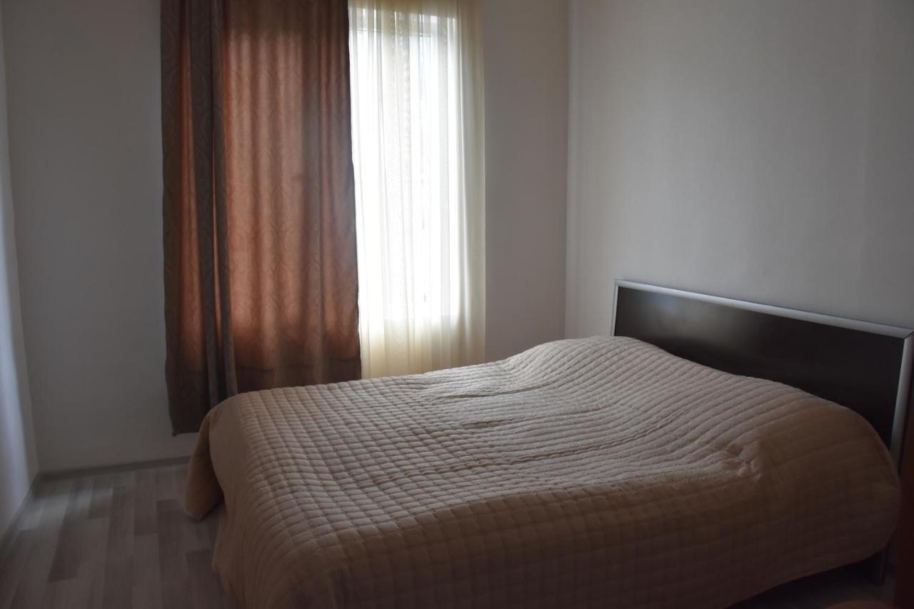 Guesthouse Natalia 博尔若米 外观 照片